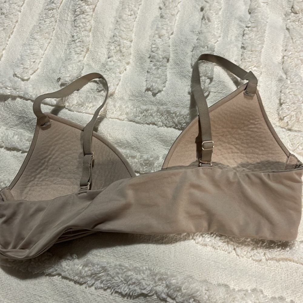 Seamless Tan Bra 36a #2513 - Picture 6 of 6